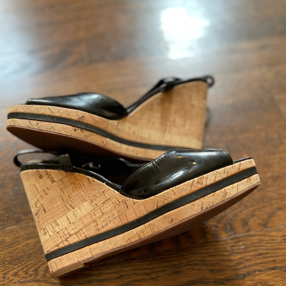 Vaneli brand women’s size eight (8) cork and black patent wedge